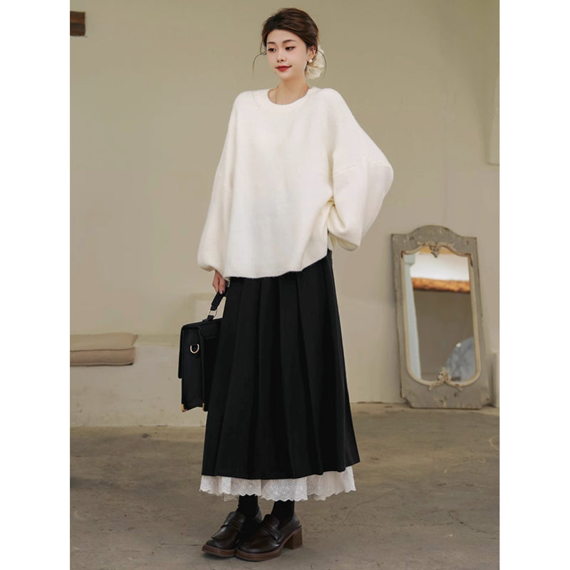 漆黒色のお嬢様のプリーツロングスカート