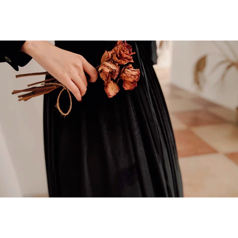 黒の貴婦人のベルベットコルセットワンピース