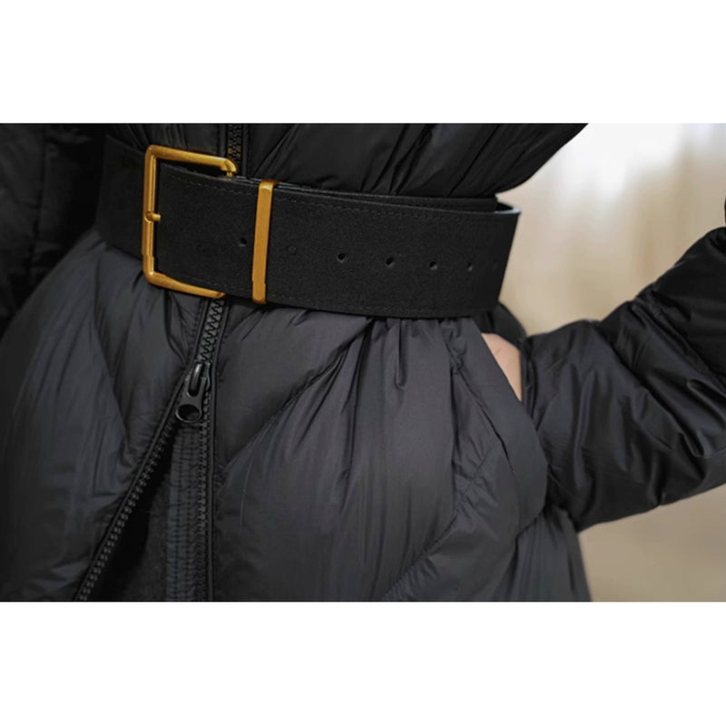 黒曜石の令嬢のロングダウンコート