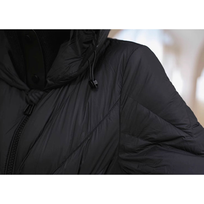 黒曜石の令嬢のロングダウンコート