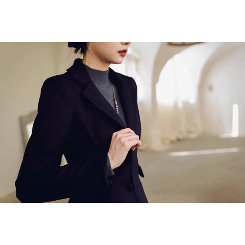 銀幕の貴婦人のクラシカルウールロングコート