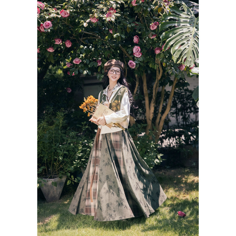 植物文様のニットベストとブラウスとスカート