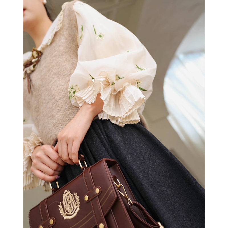 宮廷の花の刺繍ヴィクトリアンブラウスとニットベスト