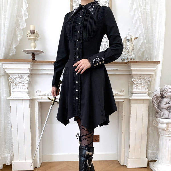 薔薇刺繍の編み上げシャツワンピース - Black[2026年3月上旬-3月下旬発送予定]