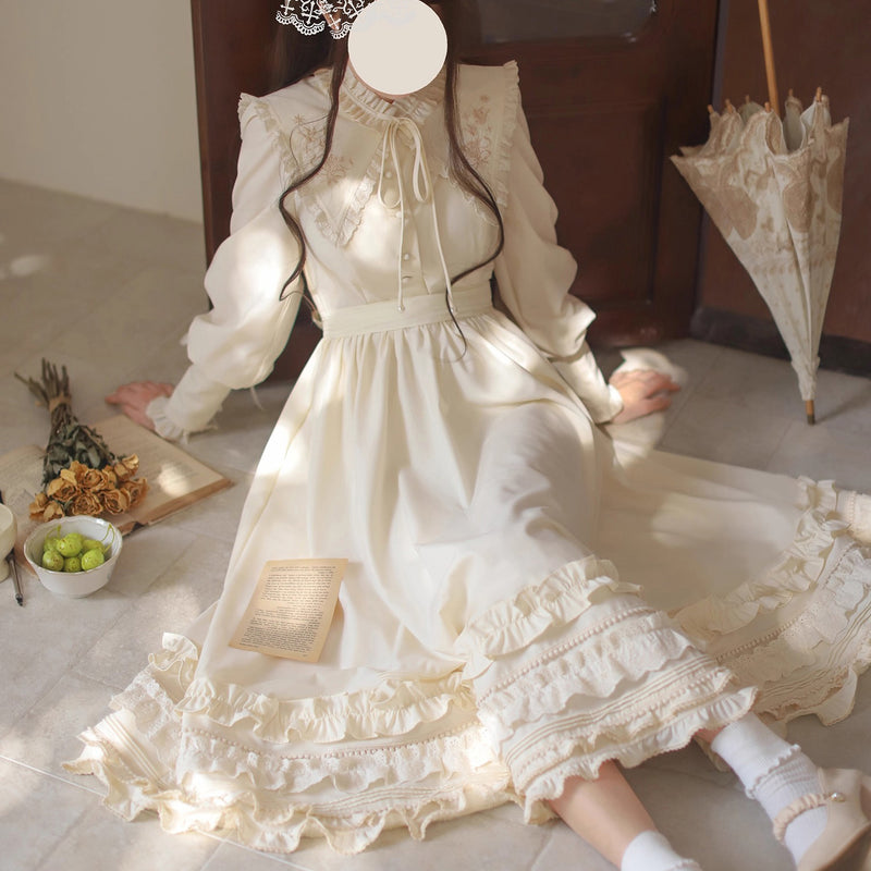 奏鳴曲を奏でる刺繍クラシカルワンピース