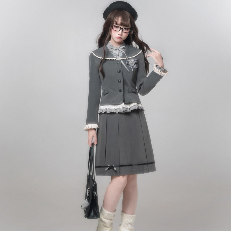 文学令嬢のジャケットとブラウスとプリーツスカート