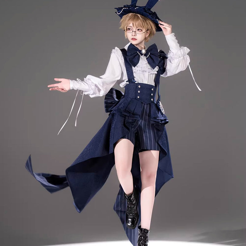 青兎騎士のコルセットとブラウスとハーフパンツとバックリボンと帽子と
