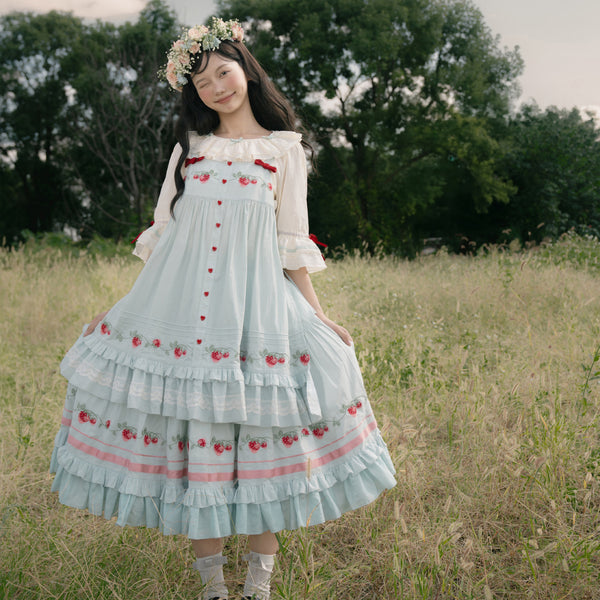 いちご摘みの刺繍トップスとスカートとブラウス - Light Blue[2026年2月上旬-3月上旬発送予定]