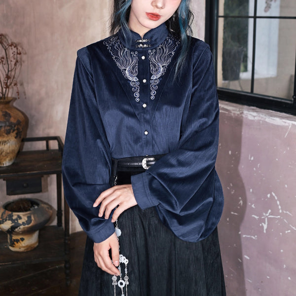 闘魚の刺繍ブラウス