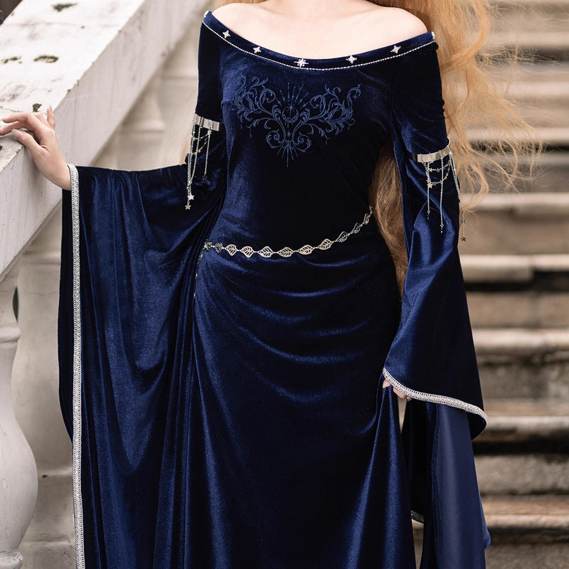 紺青の王妃の刺繍エレガントワンピース[2026年1月上旬-2月上旬発送予定]