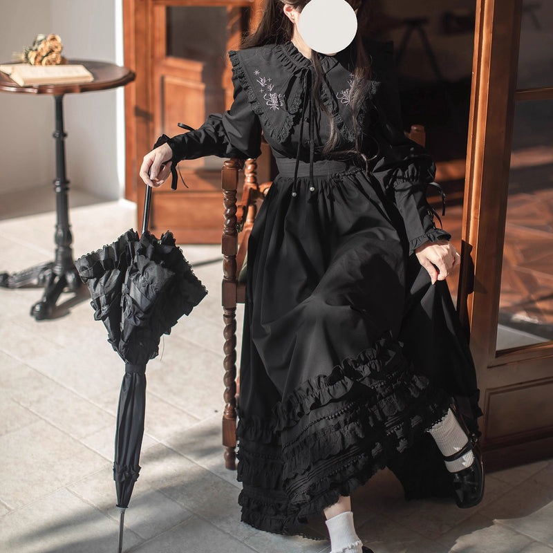 夜想曲を奏でる刺繍クラシカルワンピース