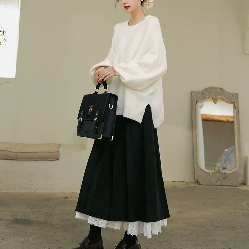 漆黒色のお嬢様のプリーツロングスカート