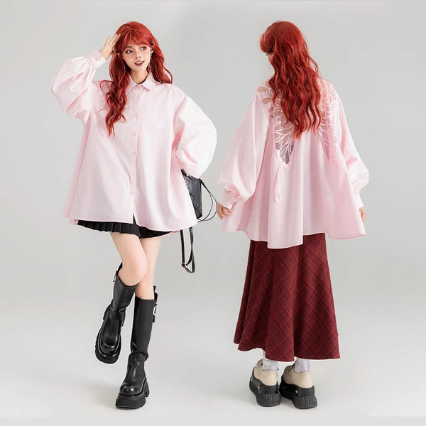 蝶々の刺繍パフスリーブブラウス