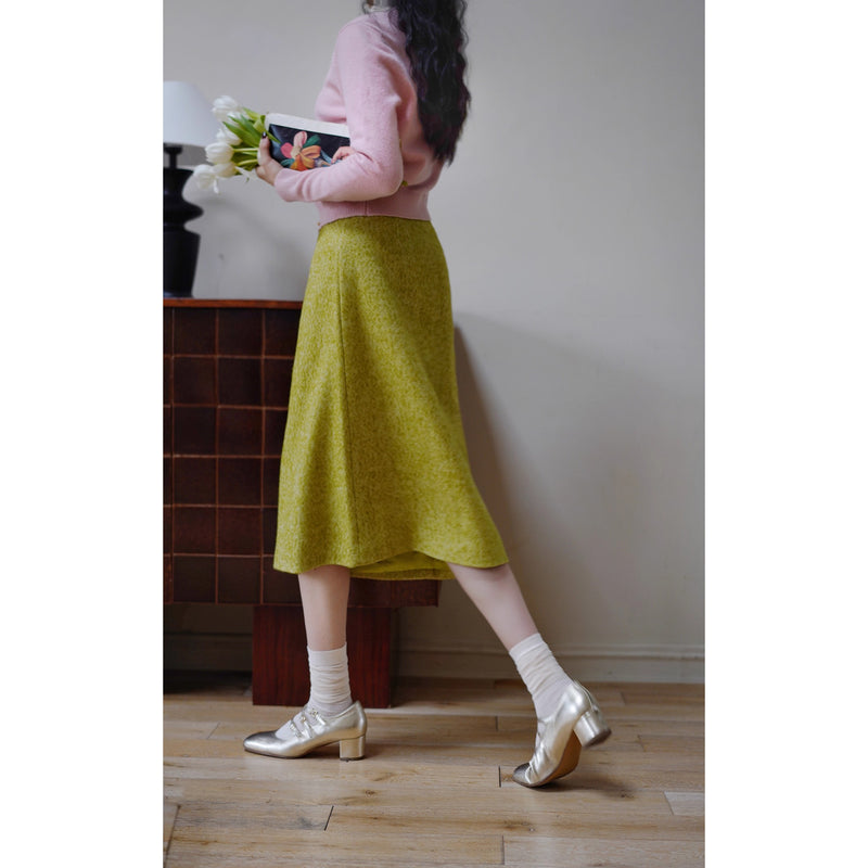 黄緑の若葉色ウールハーフスカート