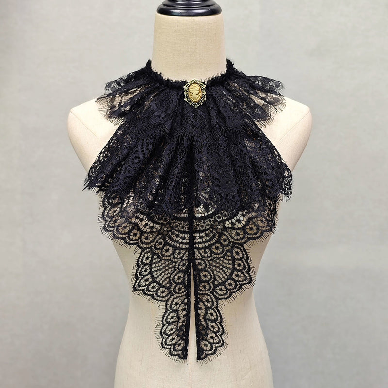 公爵令嬢の胸飾り