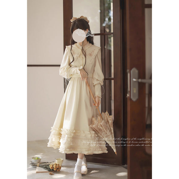 奏鳴曲を奏でる刺繍クラシカルワンピース