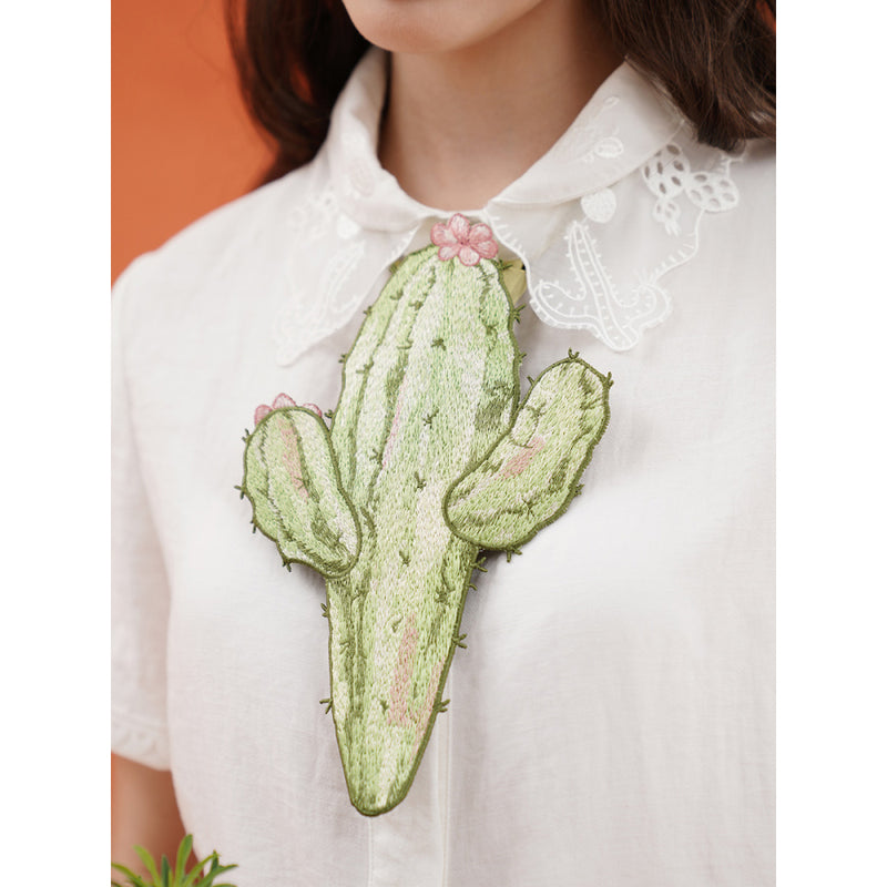 サボテンと花の刺繍ネクタイ - Light Green