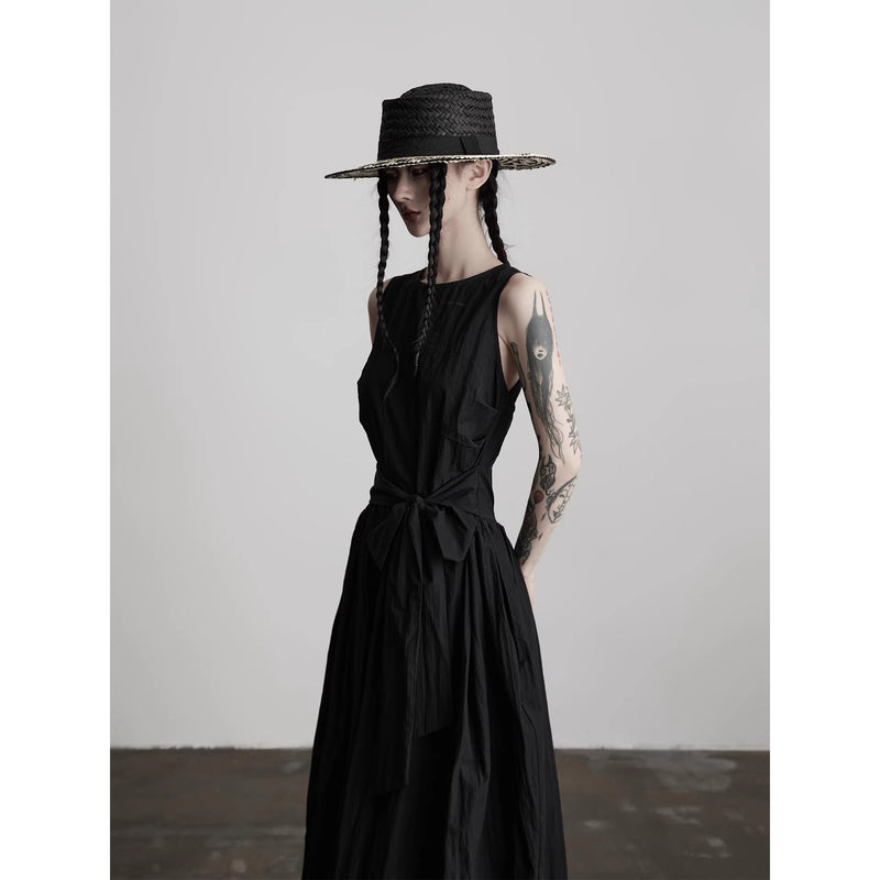 Black Back Open Sleeveless Dress