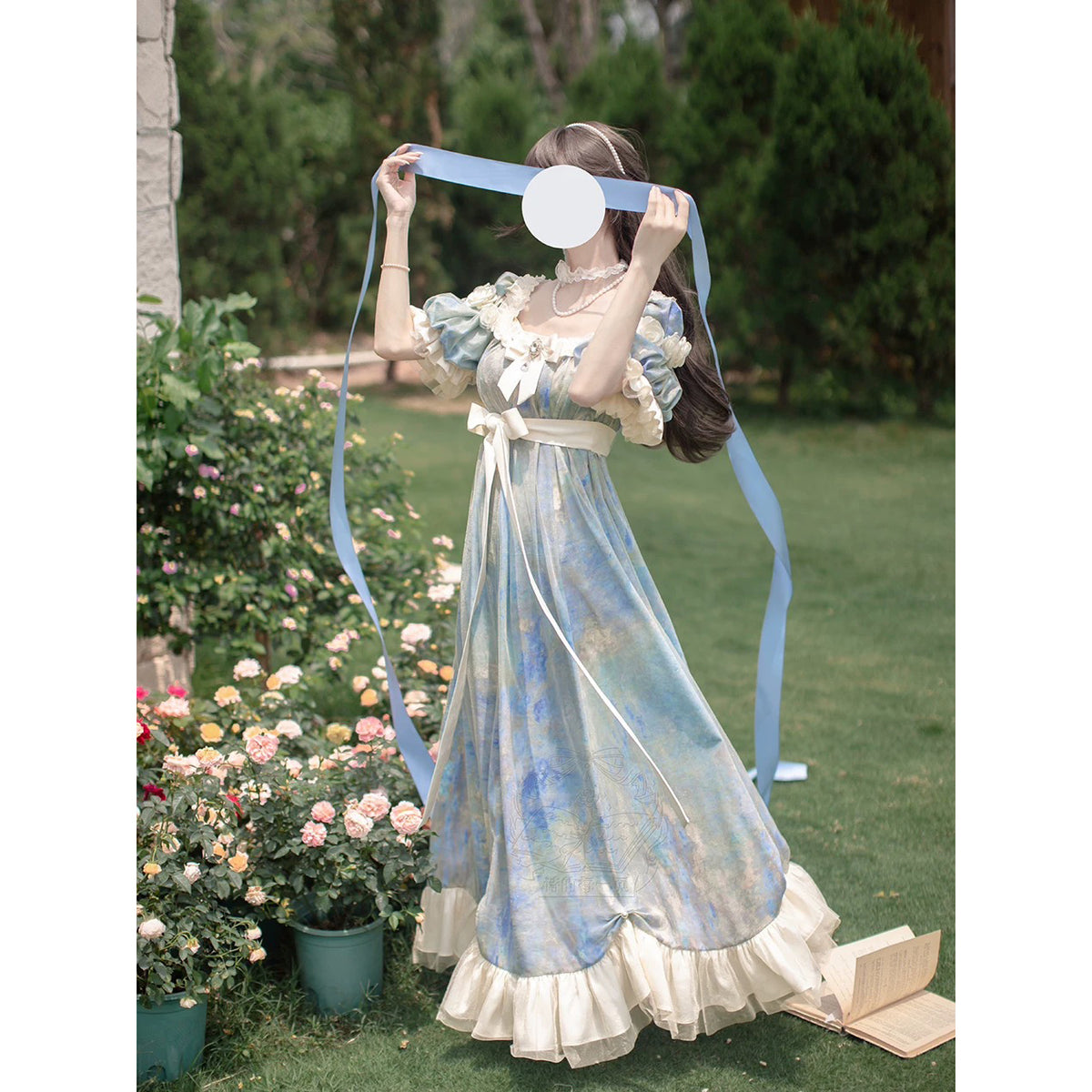 睡蓮の池の油彩画ヴィクトリアンワンピース - Light Blue[2026年8月 睡蓮の池の油彩画ヴィクトリアンワンピース - Light Blue[2026年8月
