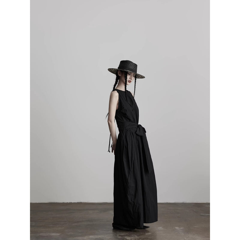 Black Back Open Sleeveless Dress