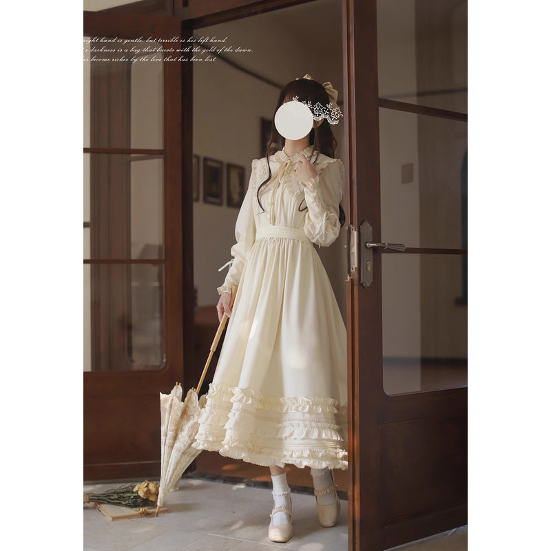 奏鳴曲を奏でる刺繍クラシカルワンピース