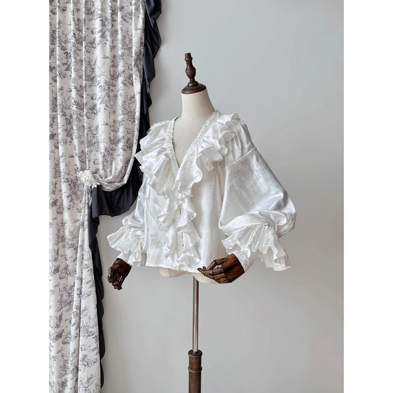 伯爵令嬢のヴィクトリアンブラウス - White[2026年4月中旬-5月中旬発送予定]