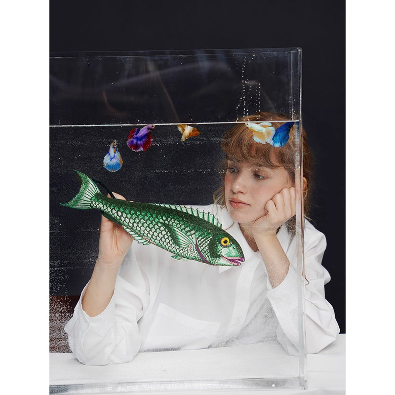 お魚の刺繍ネクタイ（グリーン）