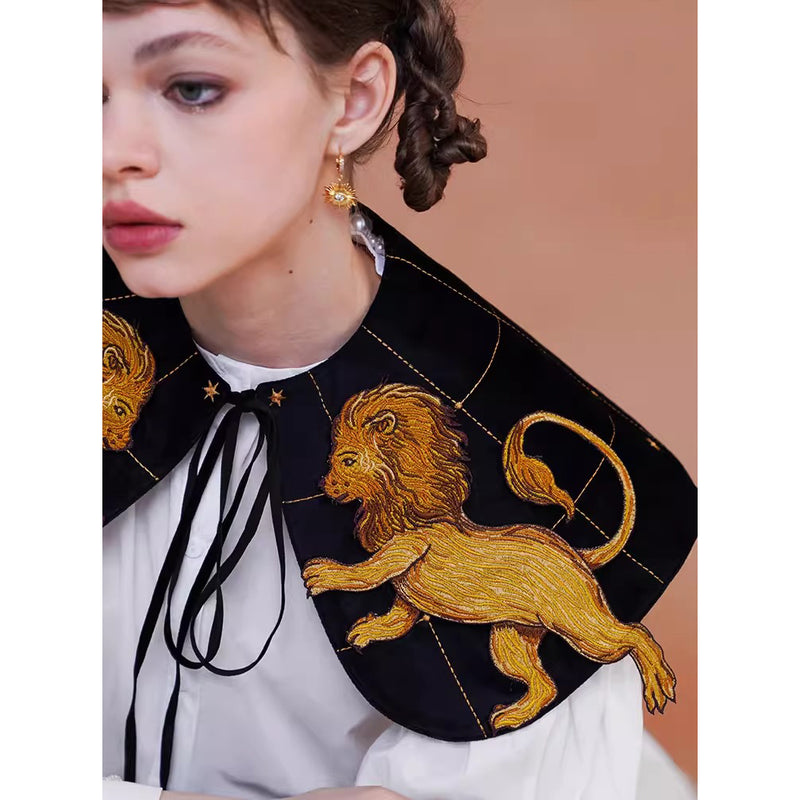 獅子の刺繍付け襟