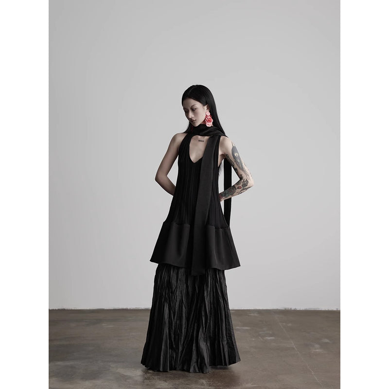 Black Embroidered Pleated Long Skirt