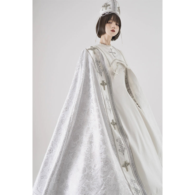 月夜の修道女の刺繍ロングマント - White Silver[2025年12月上旬-2026年1月上旬発送予定]