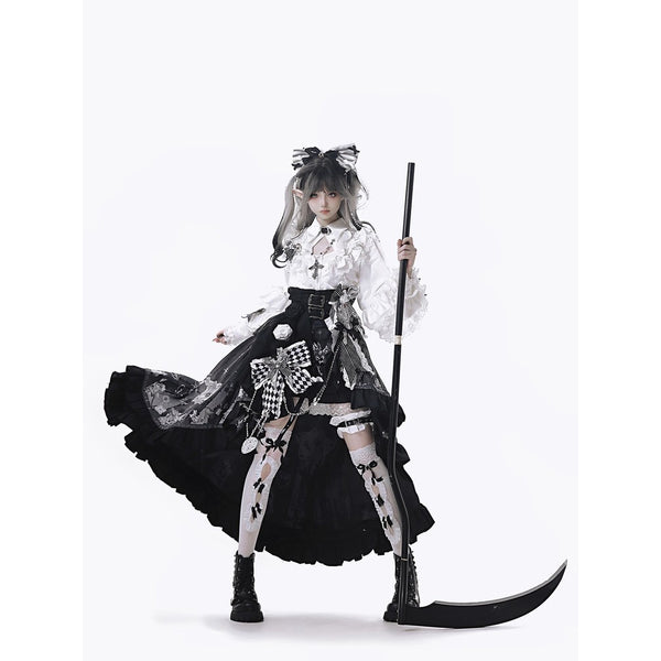 暗黒の天使のヴィクトリアンブラウスとオーバースカートとショートパンツ[2025年11月中旬-12月中旬発送予定]