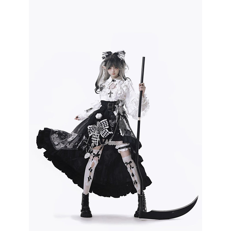 暗黒の天使のヴィクトリアンブラウスとオーバースカートとショートパンツ[2025年11月中旬-12月中旬発送予定]