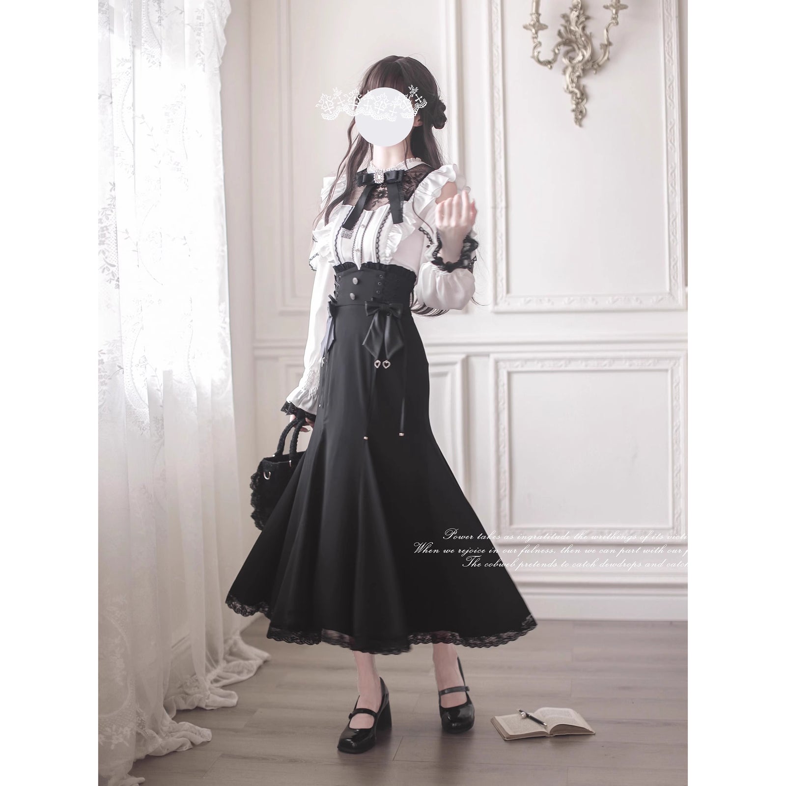 窓辺の令嬢のフリルトップスとコルセットスカート – ManusMachina