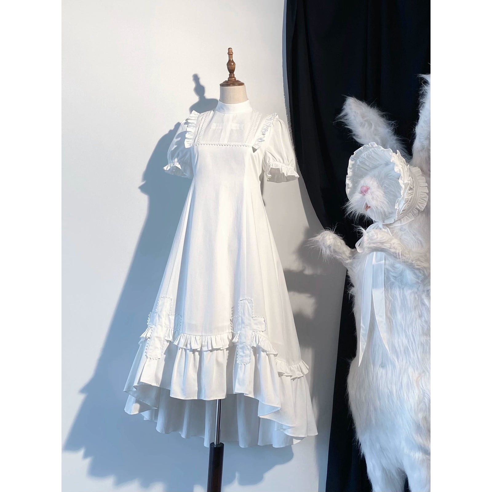 【美品】N°21　フラワーモチーフ　レース　シルク ワンピース　M ホワイト 美品】N°21フラワーモチーフレースシルク ワンピースM ホワイト
