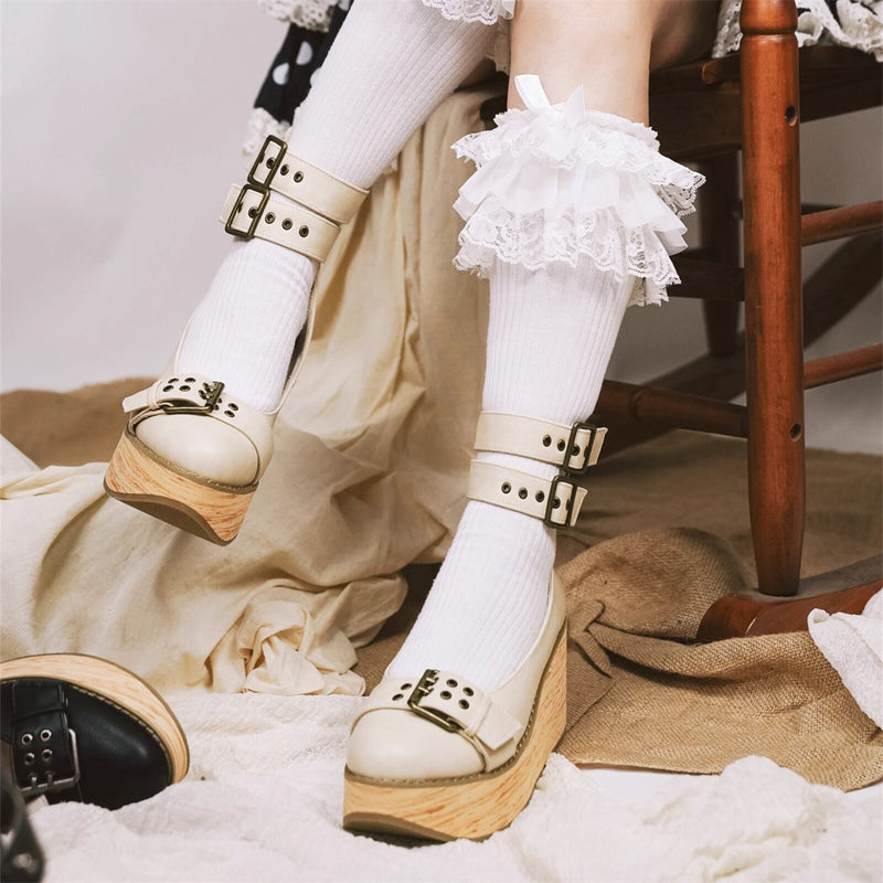 ドールなお嬢様のロッキンホースシューズ