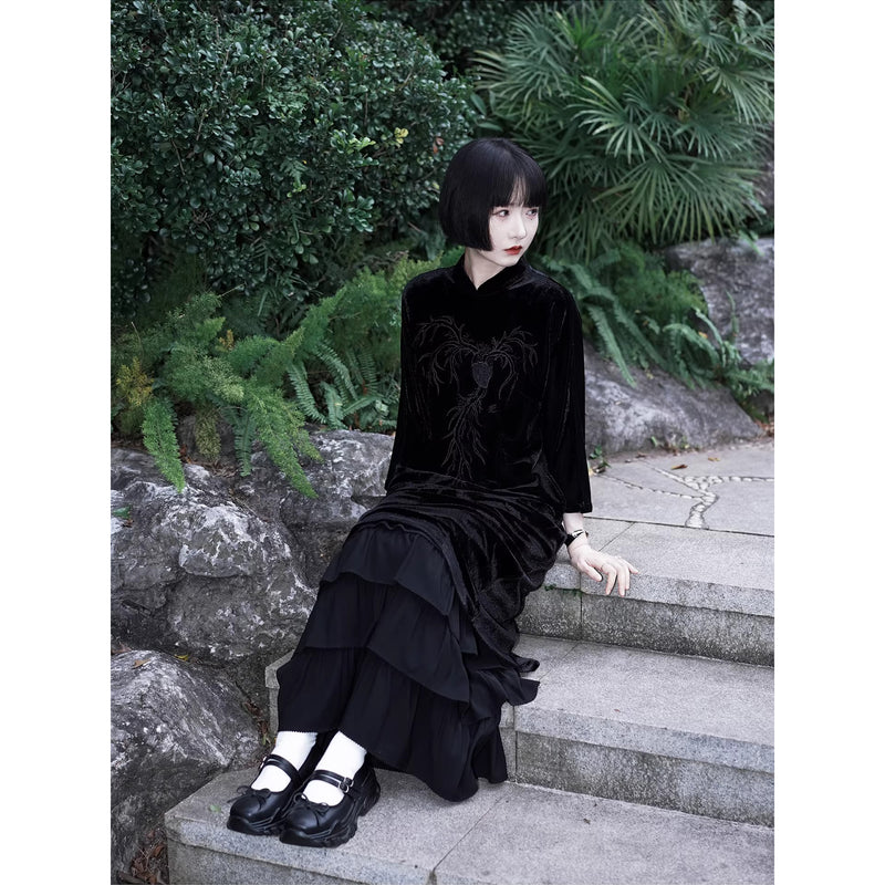 心臓の刺繍ベルベットワンピース – ManusMachina