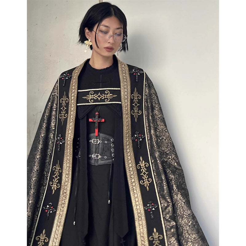 月夜の修道女の刺繍ロングマント - Black Gold[2025年12月上旬-2026年1月上旬発送予定]