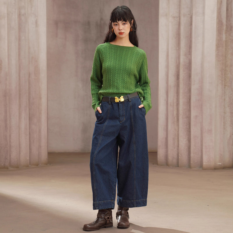 ケーブル編みのレトロセーター