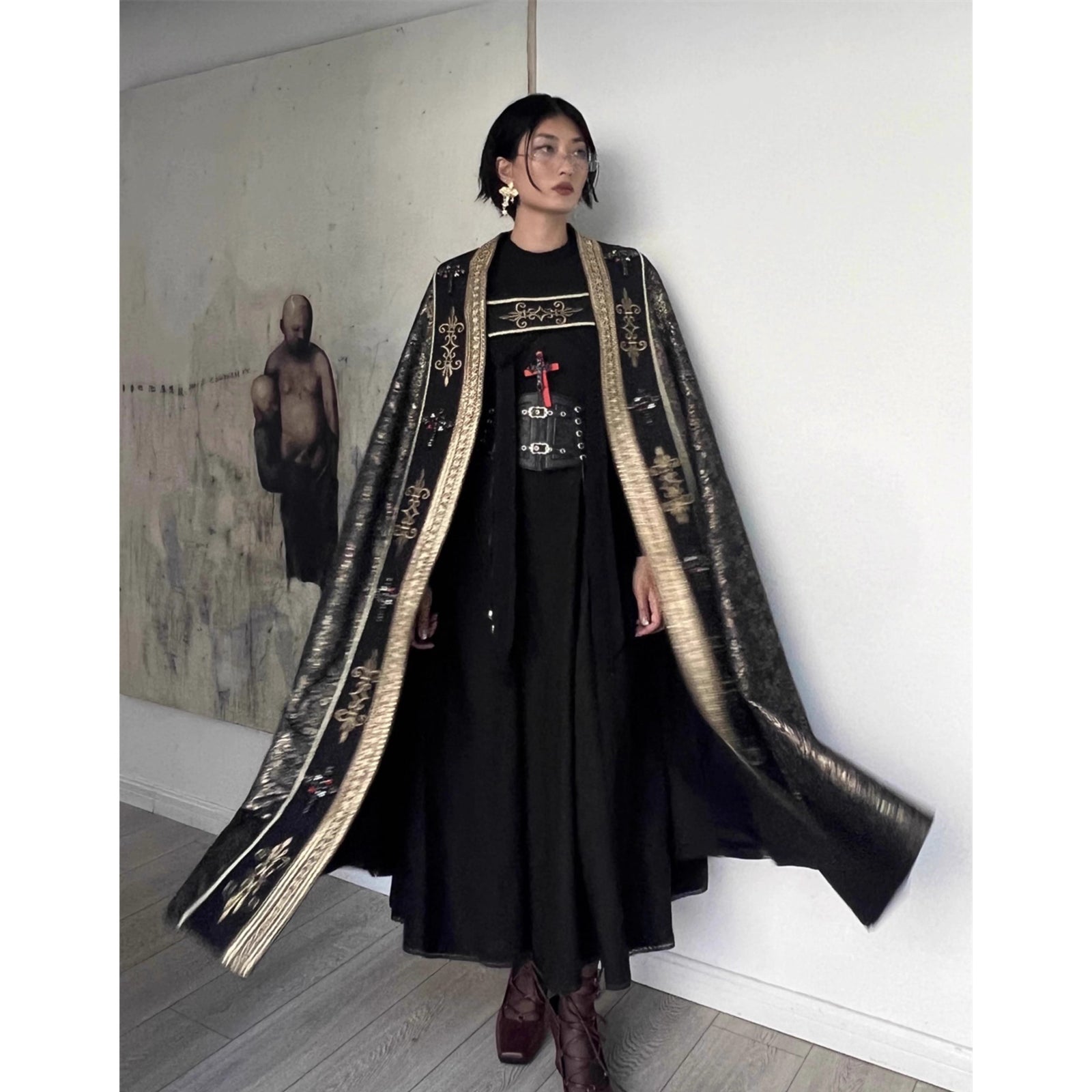 月夜の修道女の刺繍ロングマント - Black Gold[2025年12月上旬-2026年1