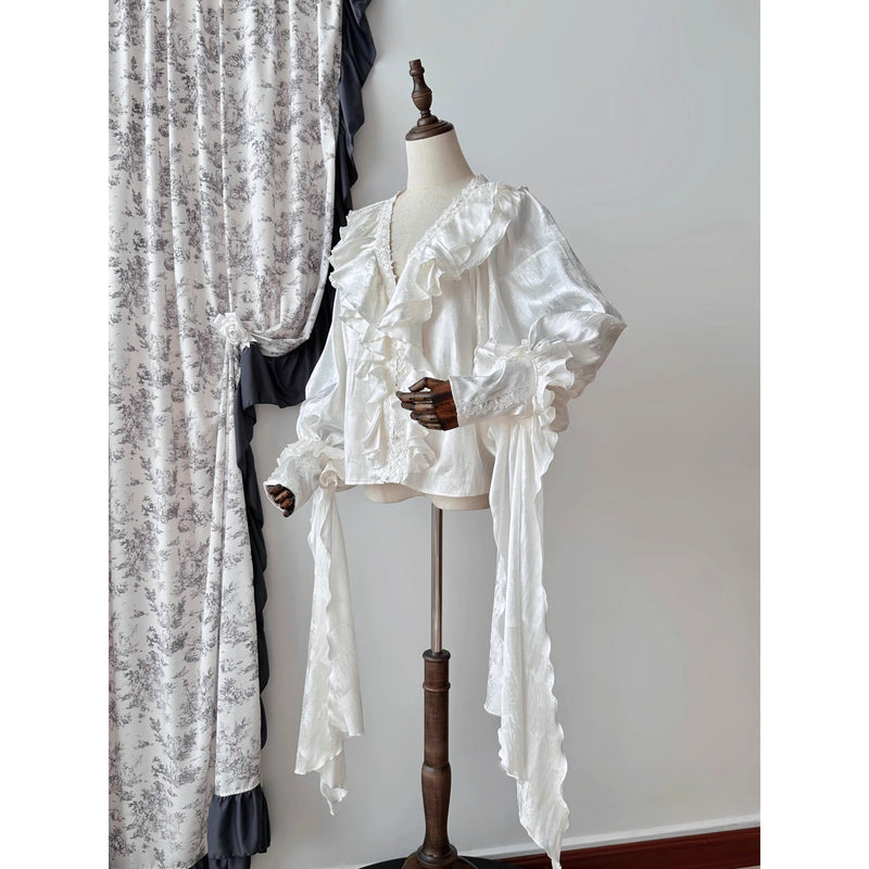 伯爵令嬢のヴィクトリアンブラウス - White[2026年4月中旬-5月中旬発送予定]