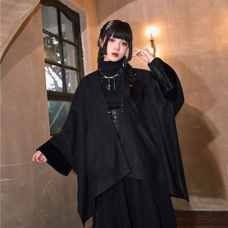 漆黒の令嬢のチャイナウールケープコート