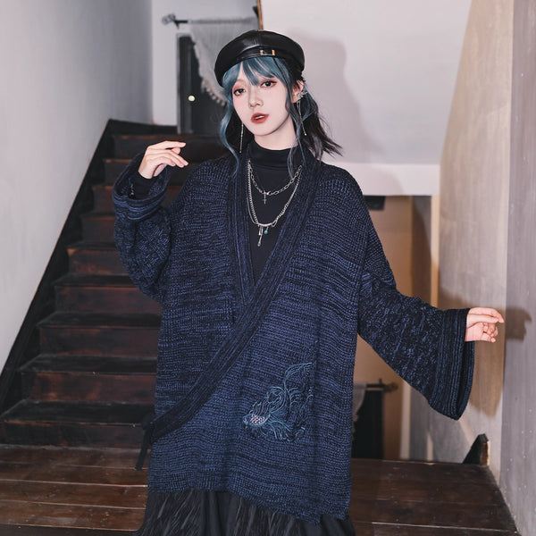 闘魚の刺繍ニットカーディガン