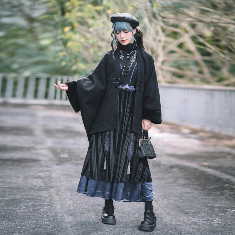 椿の花と鶯の挿絵ベルトスカート