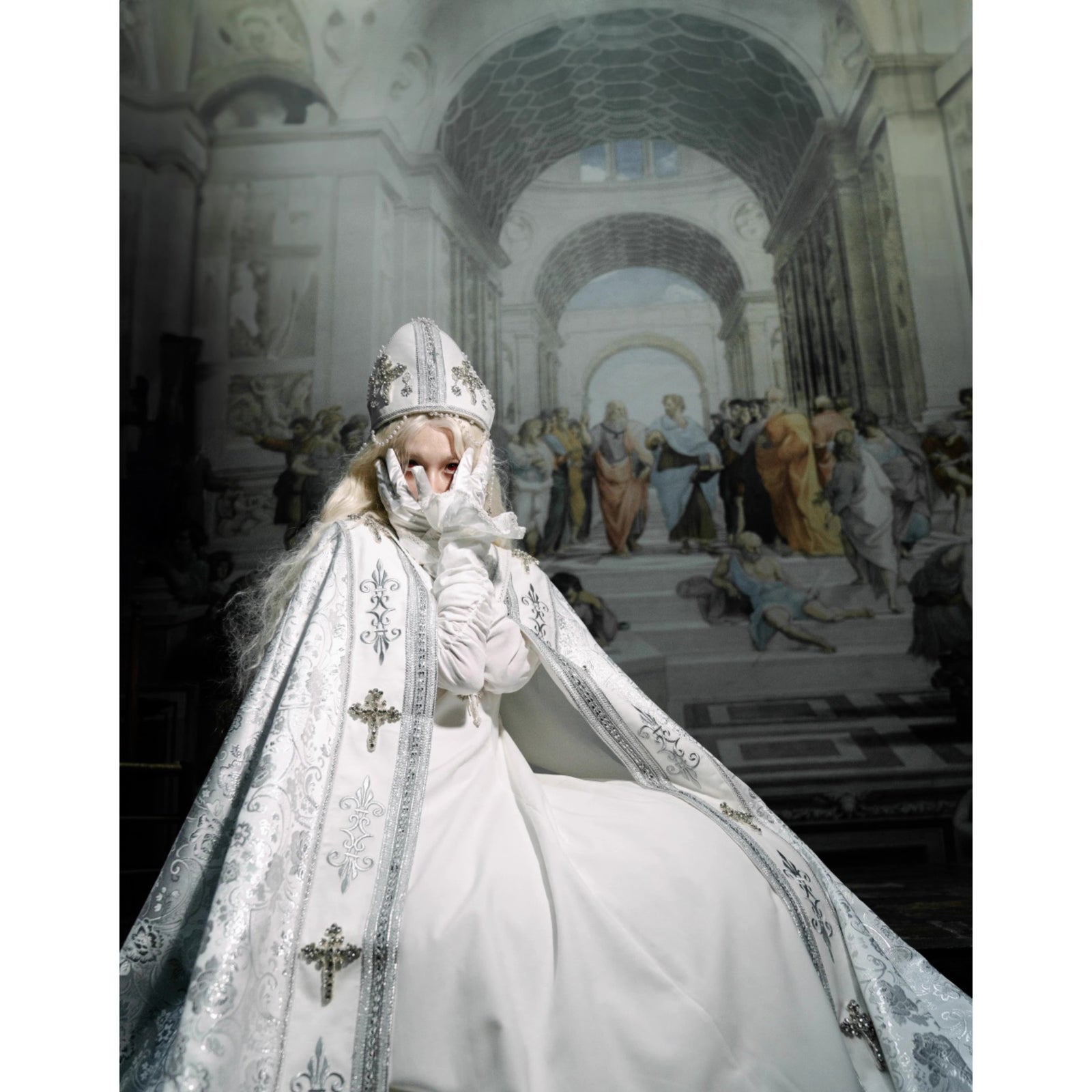 月夜の修道女の刺繍ロングマント - White Silver[2025年12月上旬-2026