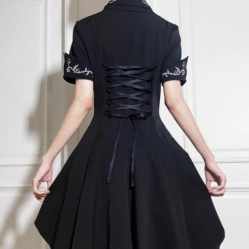 中世貴族の薔薇刺繍ワンピース - Black[2025年9月中旬-10月上旬発送予定]