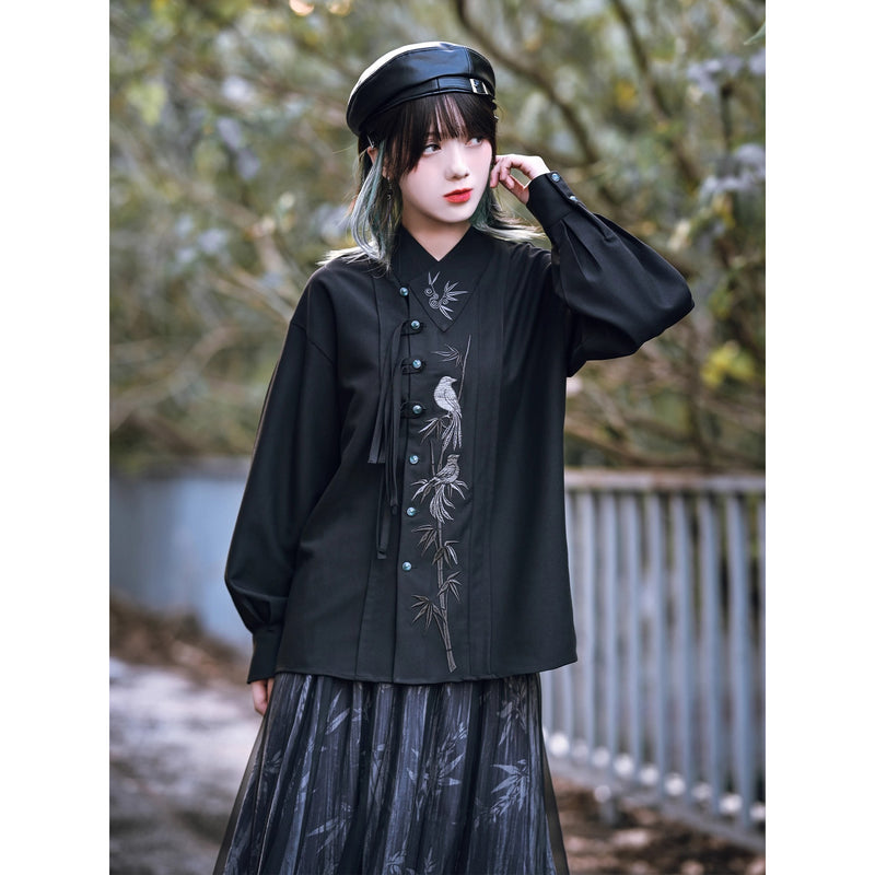 竹林の小鳥の刺繍ブラウス