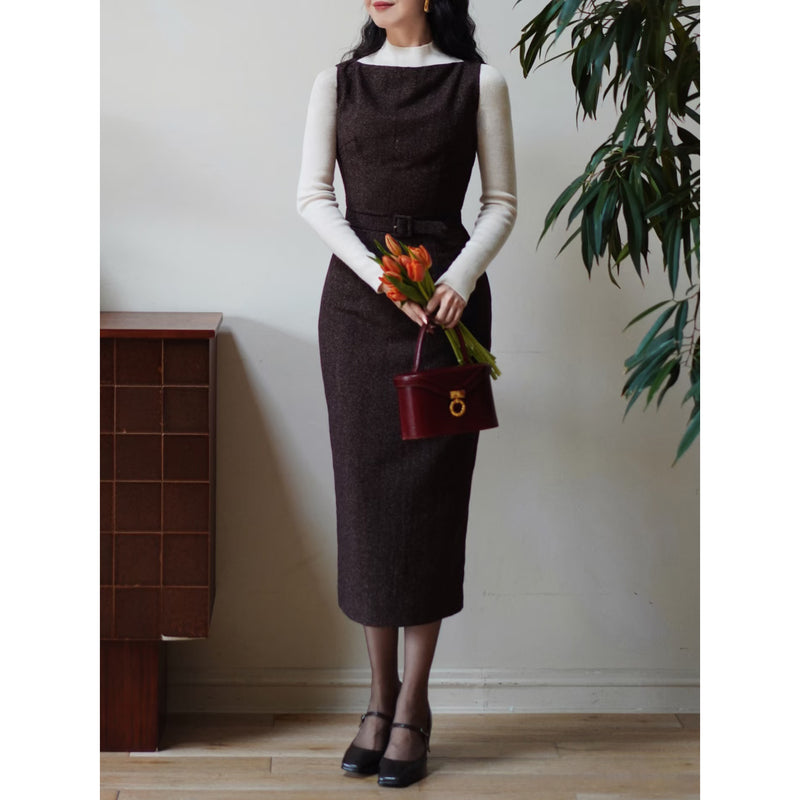 焦茶色の貴婦人ツイードワンピース