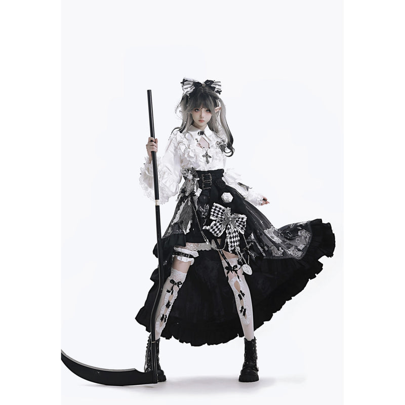 暗黒の天使のヴィクトリアンブラウスとオーバースカートとショートパンツ[2025年11月中旬-12月中旬発送予定]