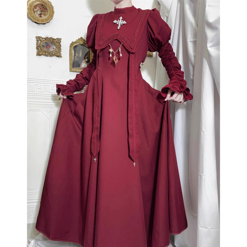 月夜の修道女の刺繍ワンピース - Wine Red（シャーリングスリーブ）[2025年12月上旬-2026年1月上旬発送予定]