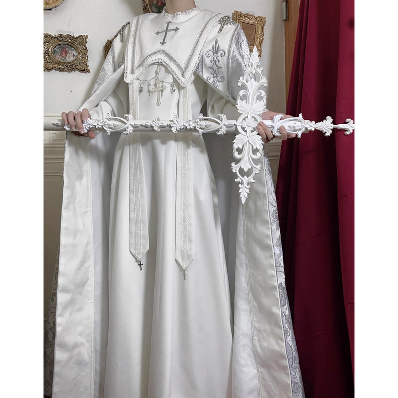 月夜の修道女の刺繍ロングマント - White Silver[2025年12月上旬-2026年1月上旬発送予定]